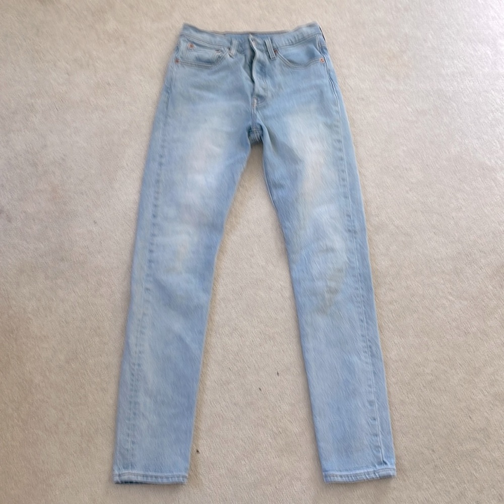 Levi’s 501 S PREMIUM super light wash blue jeans size 27x32 relaxed tapered fit